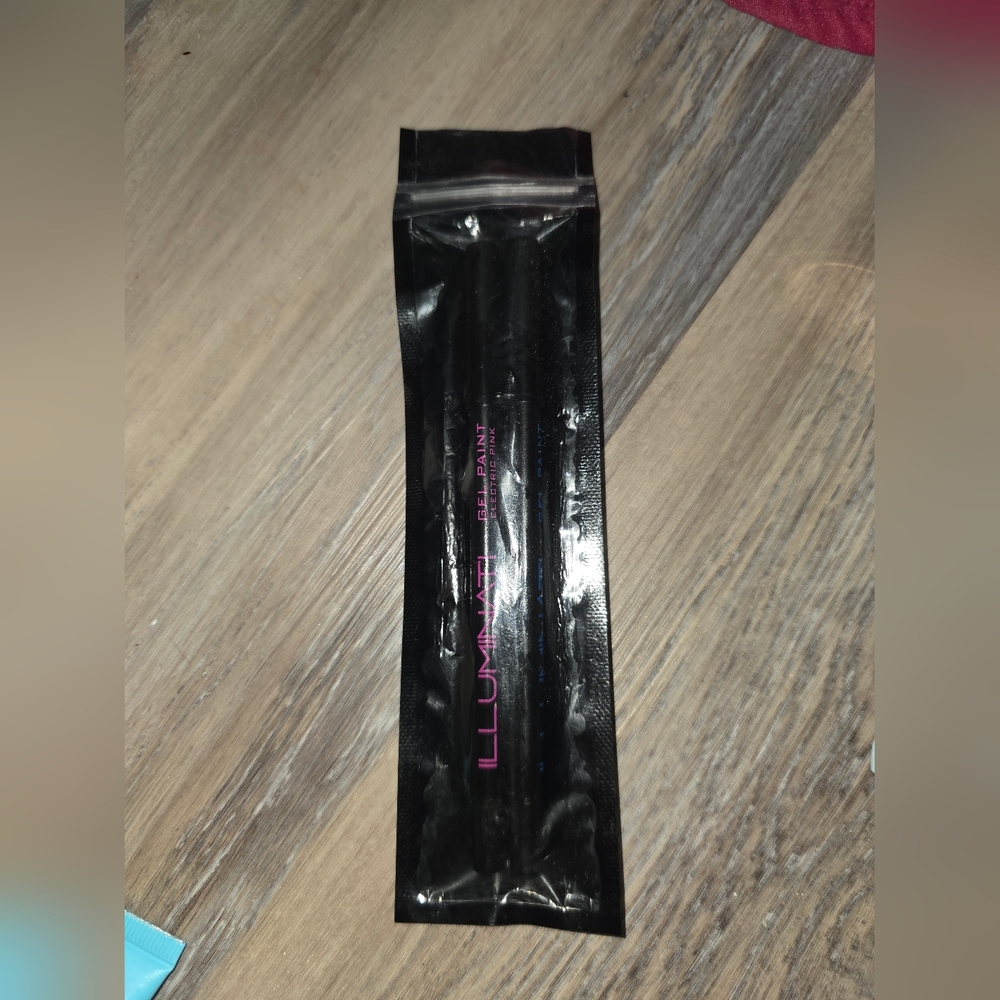 LLUMS Black Eyeliner